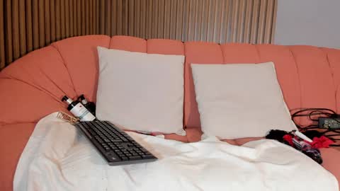 Eilin online show from December 11, 12:23 pm