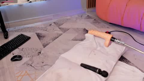 Eilin online show from December 30, 3:35 pm