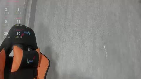 Snapshot of eiliyn_01 chatting on September 24, 5:00 am Eilyn online show from September 24, 5:00 am