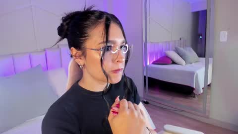 Snapshot of eimmy_bm chatting on September 9, 5:01 pm eimmy_bm online show from September 9, 5:01 pm