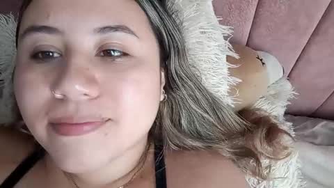 Snapshot of eimy_collin chatting on February 18, 5:20 pm EIMY MODEL INDEPENDENT online show from February 18, 5:20 pm