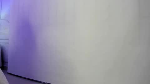 Snapshot of eimy_grey4u chatting on February 17, 3:25 am eimy_grey4u online show from February 17, 3:25 am