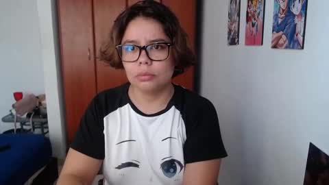 eimy_saenzz online show from November 18, 1:48 pm