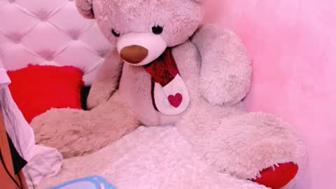 eimy online show from March 10, 2:33 pm