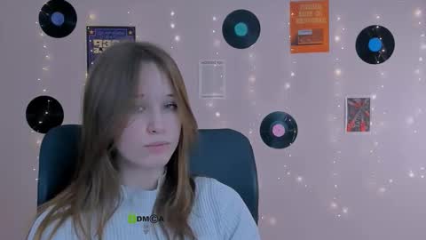 Snapshot of eira_mouse chatting on February 8, 12:30 pm Sweet Eira online show from February 8, 12:30 pm