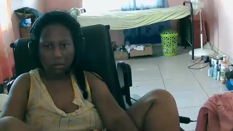 Eirondra Valeen online show from October 28, 11:25 am