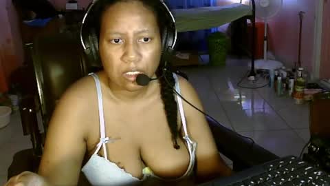 Eirondra Valeen online show from February 25, 1:26 am