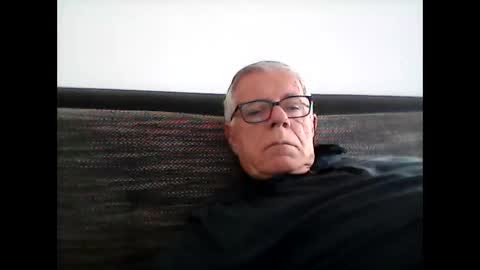 eisbaer1957 online show from December 14, 12:10 pm