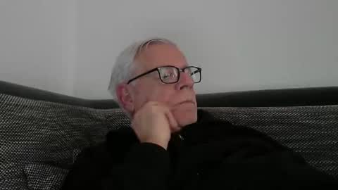 eisbaer1957 online show from February 21, 3:46 pm