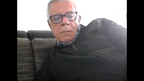 eisbaer1957 online show from April 14, 11:38 am