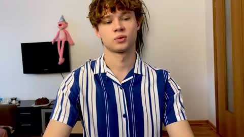 Eitan online show from February 19, 12:22 pm