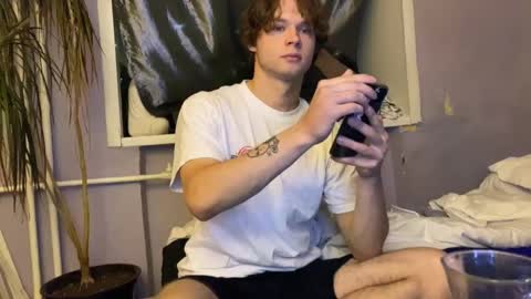 Eitan online show from October 30, 4:08 pm