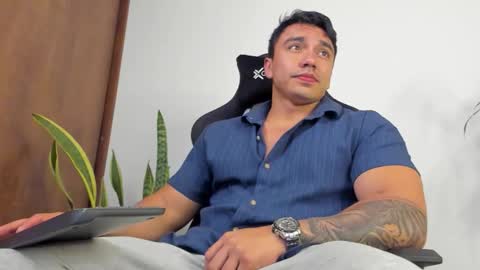 EITHAN CONOR online show from October 7, 1:25 am