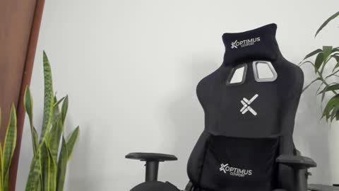 EITHAN CONOR online show from October 11, 1:38 am