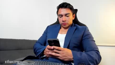 EITHAN CONOR online show from November 11, 2:22 am