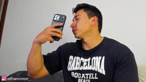 EITHAN CONOR online show from March 4, 3:01 am