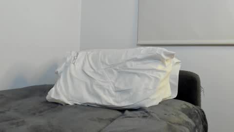 EITHAN CONOR online show from March 25, 3:12 am