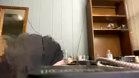 Snapshot of ejbooker11 chatting on September 24, 12:14 am PiedPiper online show from September 24, 12:14 am