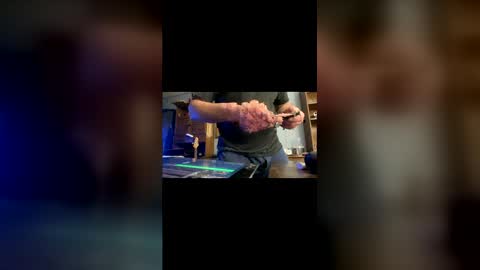 Snapshot of ejbooker11 chatting on January 6, 5:22 am PiedPiper online show from January 6, 5:22 am