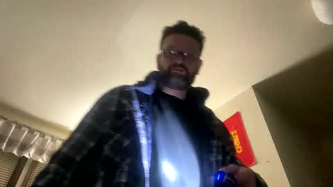 Snapshot of ejbooker11 chatting on February 28, 10:05 am PiedPiper online show from February 28, 10:05 am