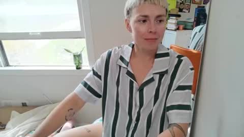 ejrabloom online show from March 31, 3:23 pm