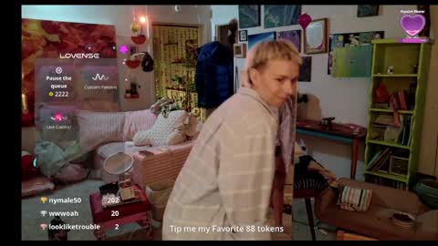 ejrabloom online show from April 17, 3:09 am