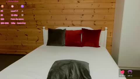 Ekstasis online show from December 19, 5:50 pm