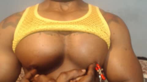 Snapshot of el_vecino_m chatting on April 24, 4:04 am el_vecino_m online show from April 24, 4:04 am