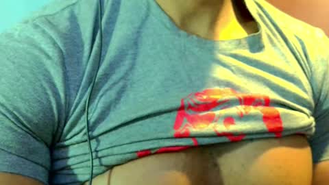 Snapshot of el_vecino_m chatting on May 14, 5:36 am el_vecino_m online show from May 14, 5:36 am