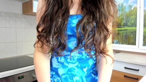 Ela online show from October 24, 6:54 am