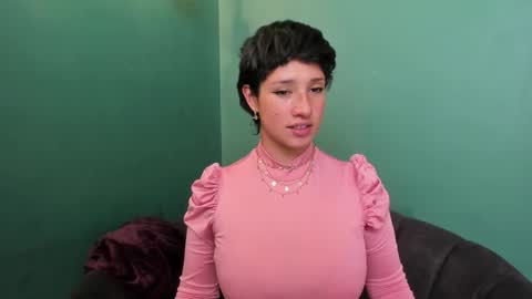 elaine87_ online show from February 6, 2:42 pm