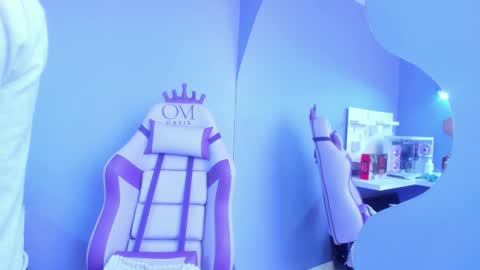 elaine87_ online show from February 24, 2:48 pm