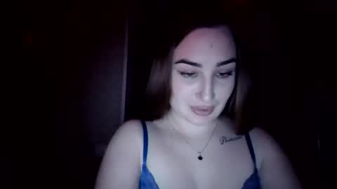 Elaine Bell online show from March 12, 9:43 pm