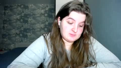 Elanis online show from January 6, 1:19 pm