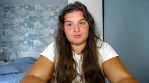 Elanis online show from September 10, 1:11 pm