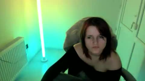 Evie online show from May 10, 6:51 am