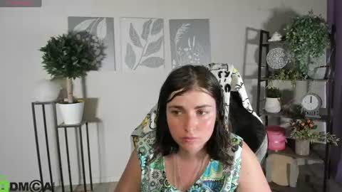 Snapshot of elara_starfall chatting on July 4, 5:46 am Marta online show from July 4, 5:46 am