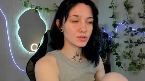 elastikiss online show from May 18, 5:35 am