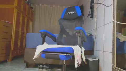 Elcimar online show from March 7, 6:38 pm