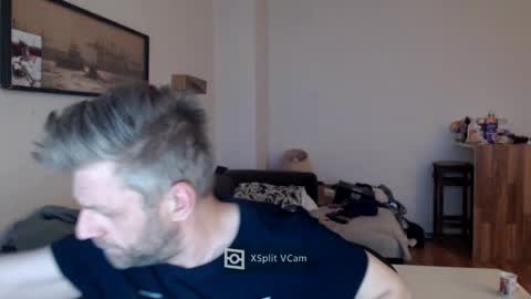 Snapshot of elculiador2207 chatting on December 28, 7:22 am Timm online show from December 28, 7:22 am