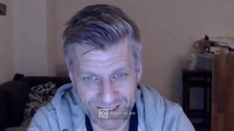 Snapshot of elculiador2207 chatting on January 5, 11:01 pm Timm online show from January 5, 11:01 pm