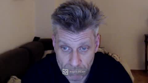 Snapshot of elculiador2207 chatting on February 14, 7:33 pm Timm online show from February 14, 7:33 pm