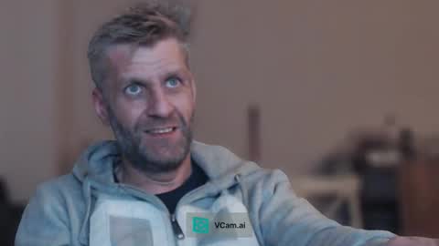 Snapshot of elculiador2207 chatting on October 3, 1:35 am Timm online show from October 3, 1:35 am