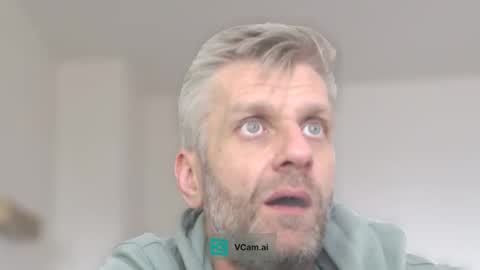 Snapshot of elculiador2207 chatting on October 4, 10:46 am Timm online show from October 4, 10:46 am