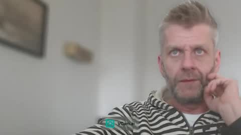 Snapshot of elculiador2207 chatting on November 9, 12:47 pm Timm online show from November 9, 12:47 pm