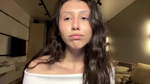 Alice online show from May 29, 2:48 pm
