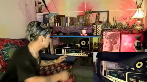 Sir Eleazar online show from October 13, 3:39 am