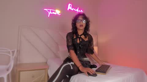 Snapshot of electra_a chatting on November 15, 6:48 pm ELECTRA online show from November 15, 6:48 pm