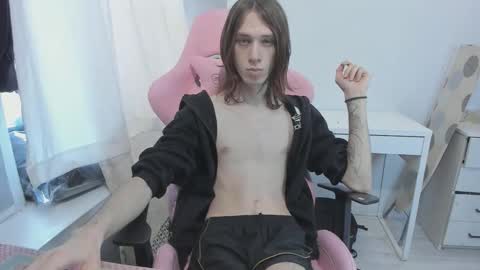 eleganc3 online show from March 16, 7:01 am