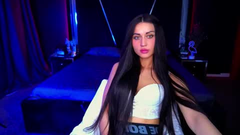 Snapshot of elegant_mysterious chatting on September 14, 8:19 pm elegant_mysterious online show from September 14, 8:19 pm